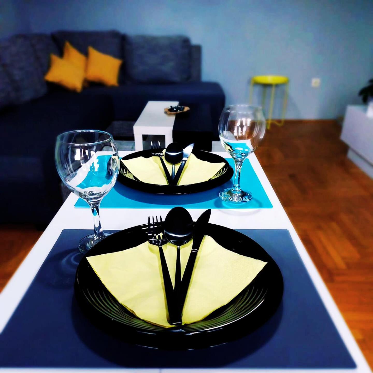 Xo Apartman Sremska Mitrovica Exterior foto